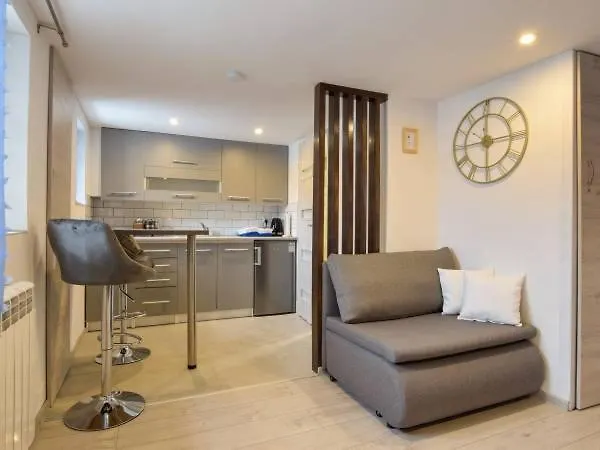 Gorski Strumyk شقة كارباش