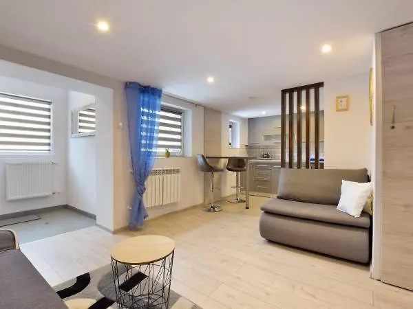 Gorski Strumyk * Карпач